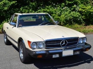 Right front 1981 Mercedes Benz 380SL